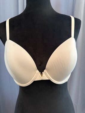 Victoria's Secret Cream Plunge Bra with Gold V Detail